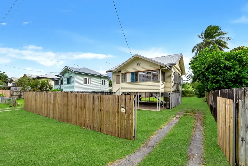 Gordonvale 3chambre Charming Queenslander with Endless Potential