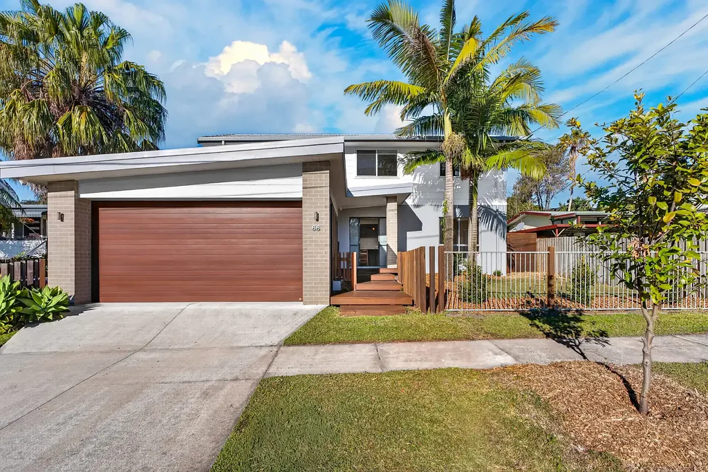 Southport 4房  Modern Family Living with the Ultimate Entertainer's Backyard