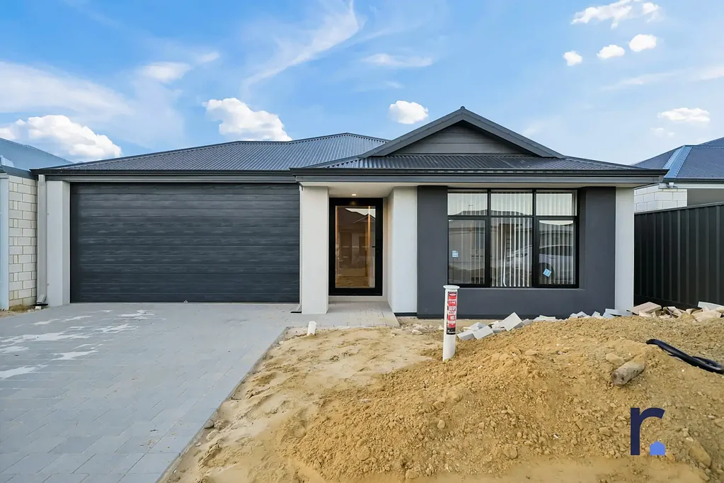 BRAND-NEW 4x2 FAMILY HOME – BE THE FIRST TO CALL IT HOME!