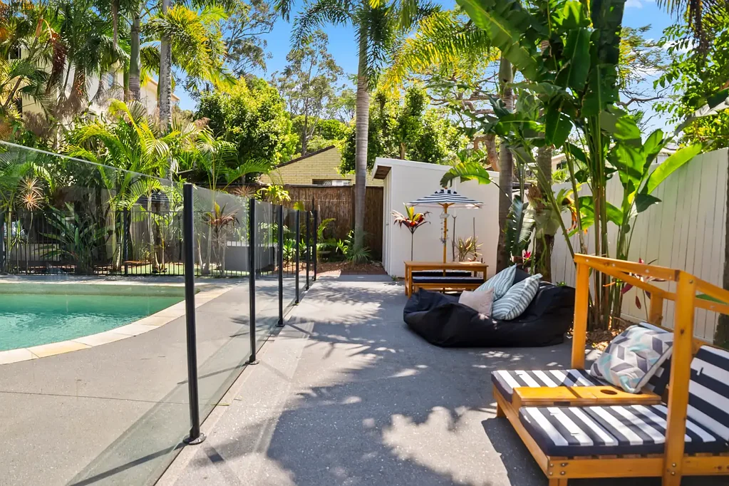 8 Coral Avenue, Labrador, QLD 4215