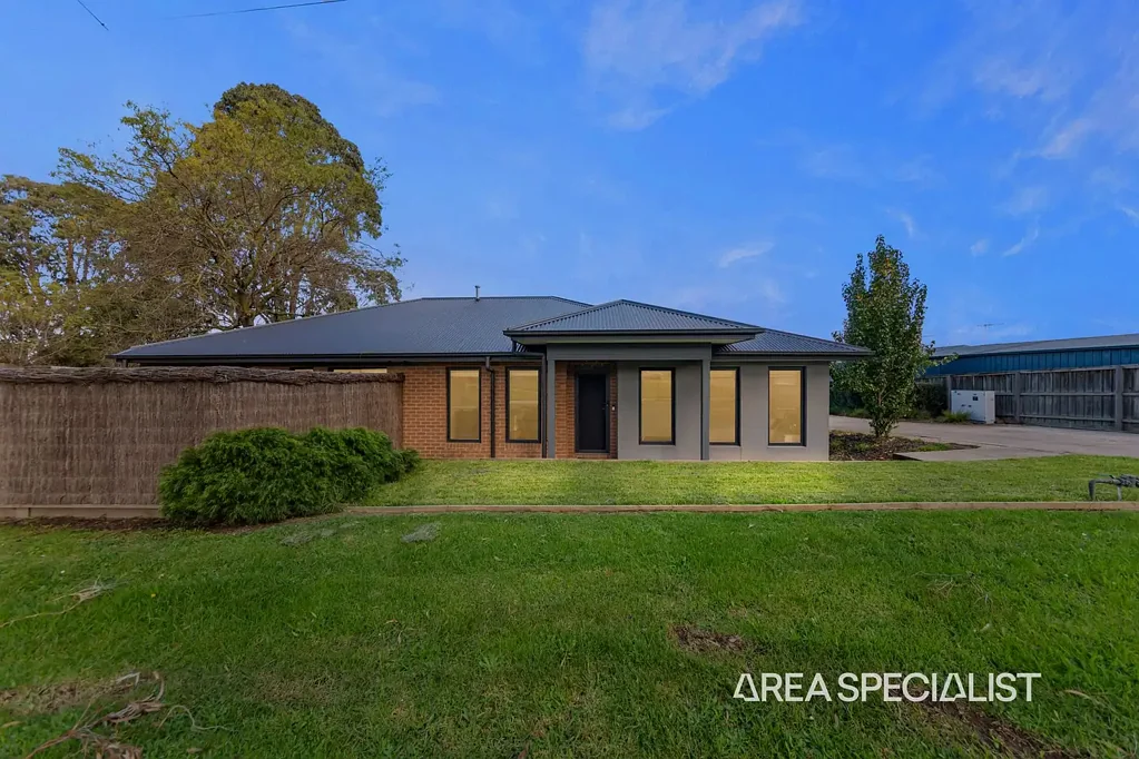 Beaconsfield 3Moenga The Brief: Stylish, Spacious & Designed for Effortless Living