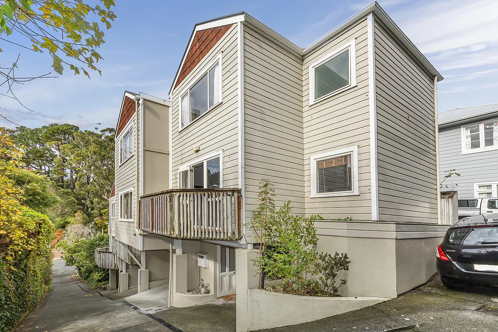 Thorndon 2Moenga MODERN THORNDON LIVING