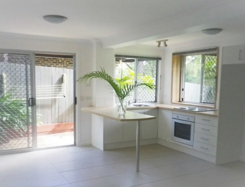 22a Warana Avenue, Southport, Gold Coast, 1部屋, 1バスルーム, Unit