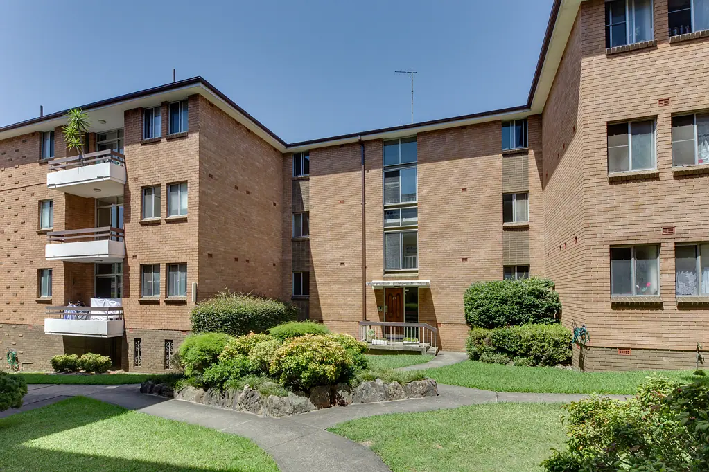 Updated 2 bedroom Apartment