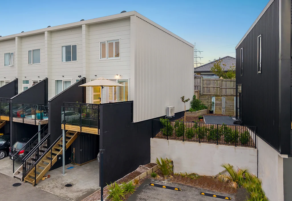 Avondale 2 Bedroom Affordable start by the reserve