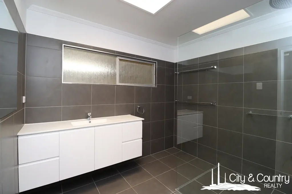 95 Transmission Street, Mount Isa, QLD 4825
