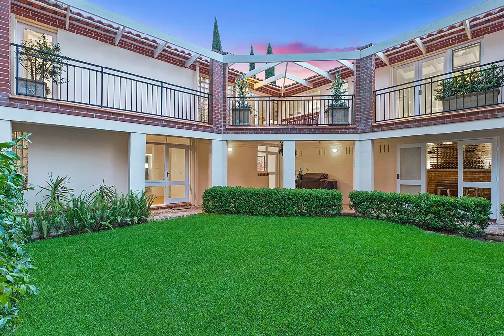 18 Windemere Drive, Terrigal, NSW 2260