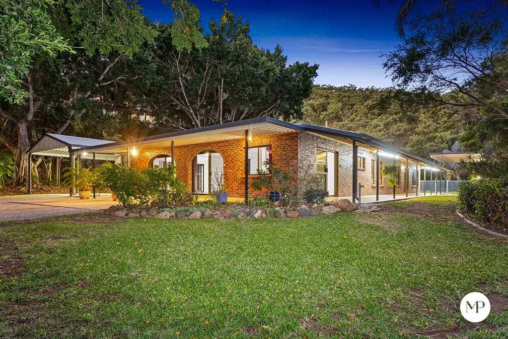 9 Selwyn Crescent, Norman Gardens, QLD 4701