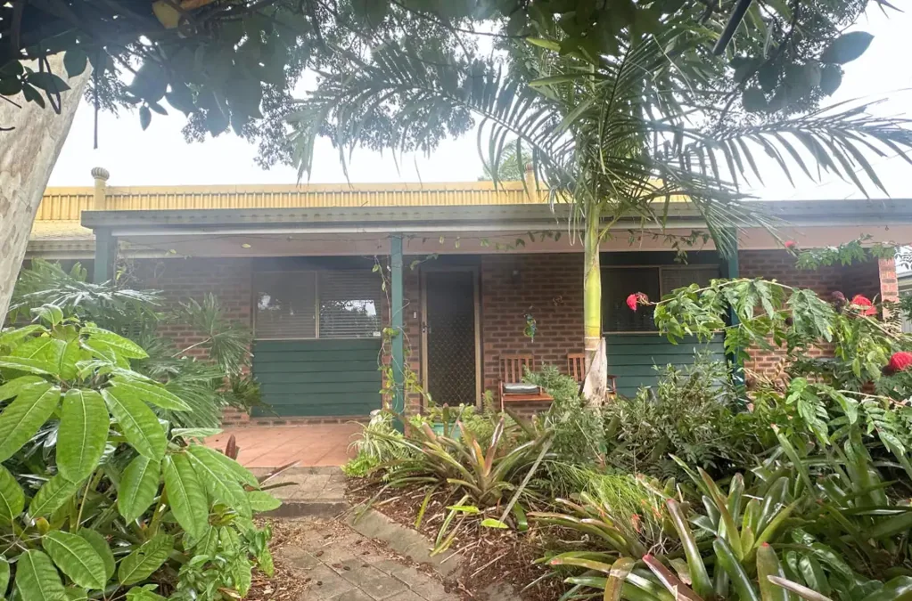 QUAINT 3 BEDROOM BRICK HOME IN AVOCA