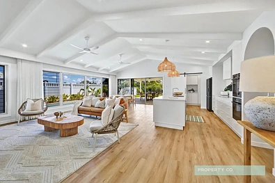 7 Causeway Drive, Bargara, QLD 4670, 4 Bedrooms, 2 Bathrooms, House