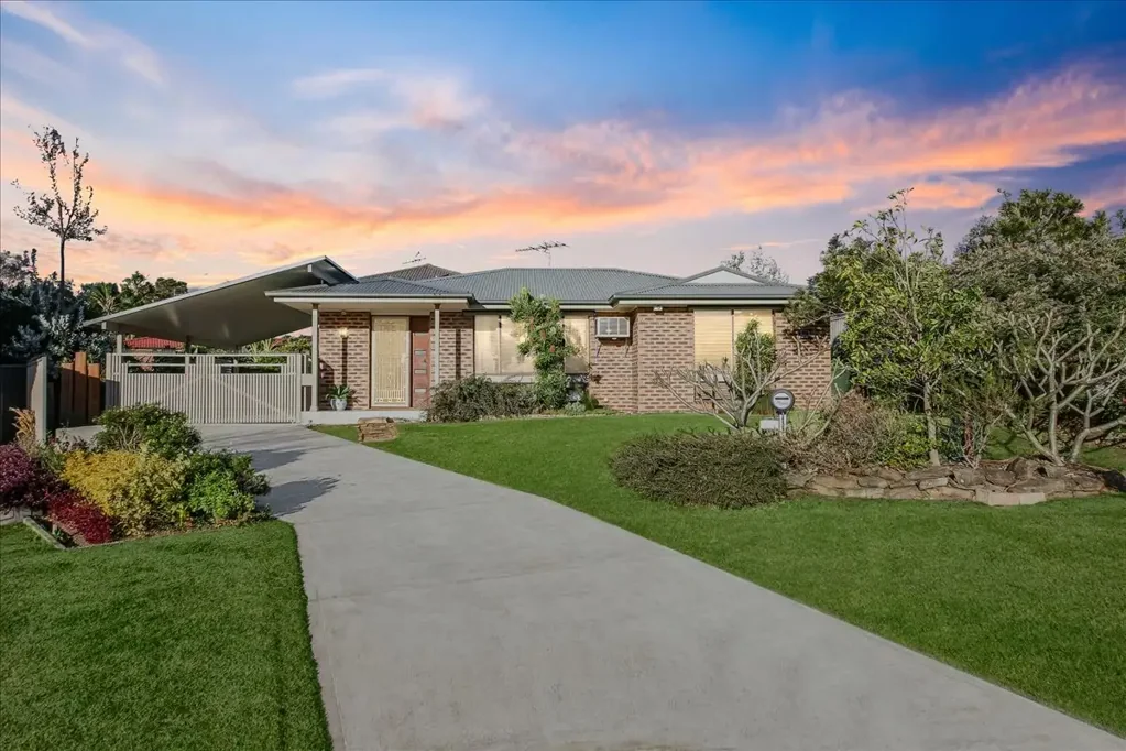 7 Brial Place, Minto, NSW 2566