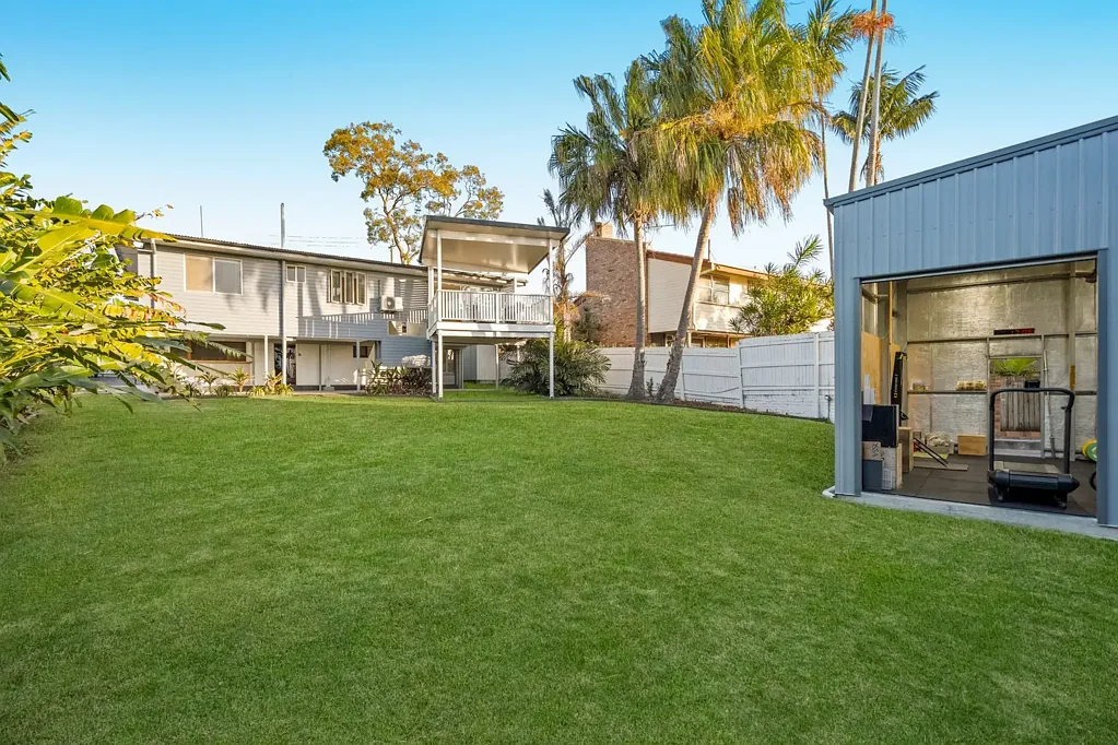 Wynnum West 5कमरा Space for Every Chapter on an Expansive 800sqm