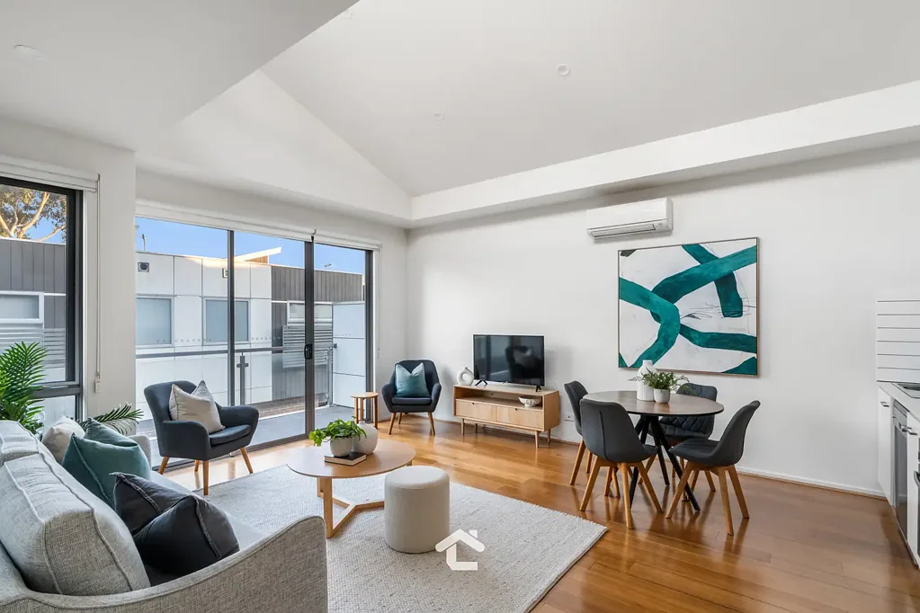 9 Erinvale Close, Mooroolbark, VIC 3138