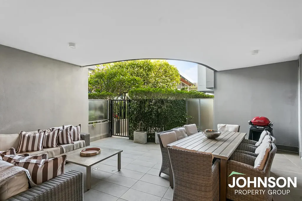Contemporary Comfort Meets Style.