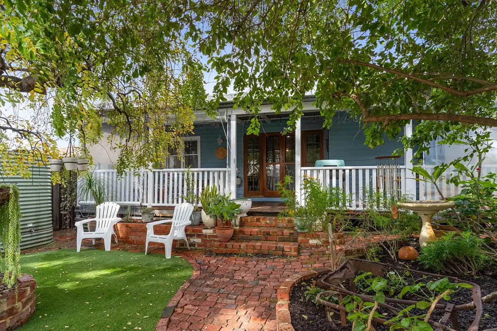 30 Kitchener Avenue, Bayswater, WA 6053