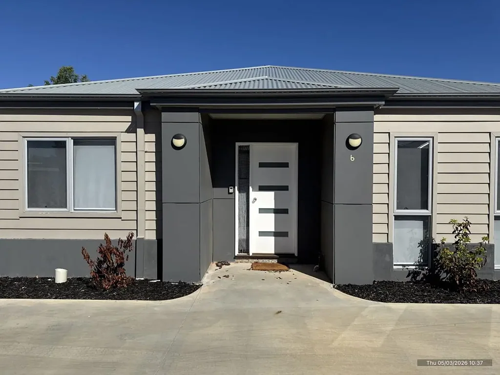 Fully Furnished 2 Bedroom Unit