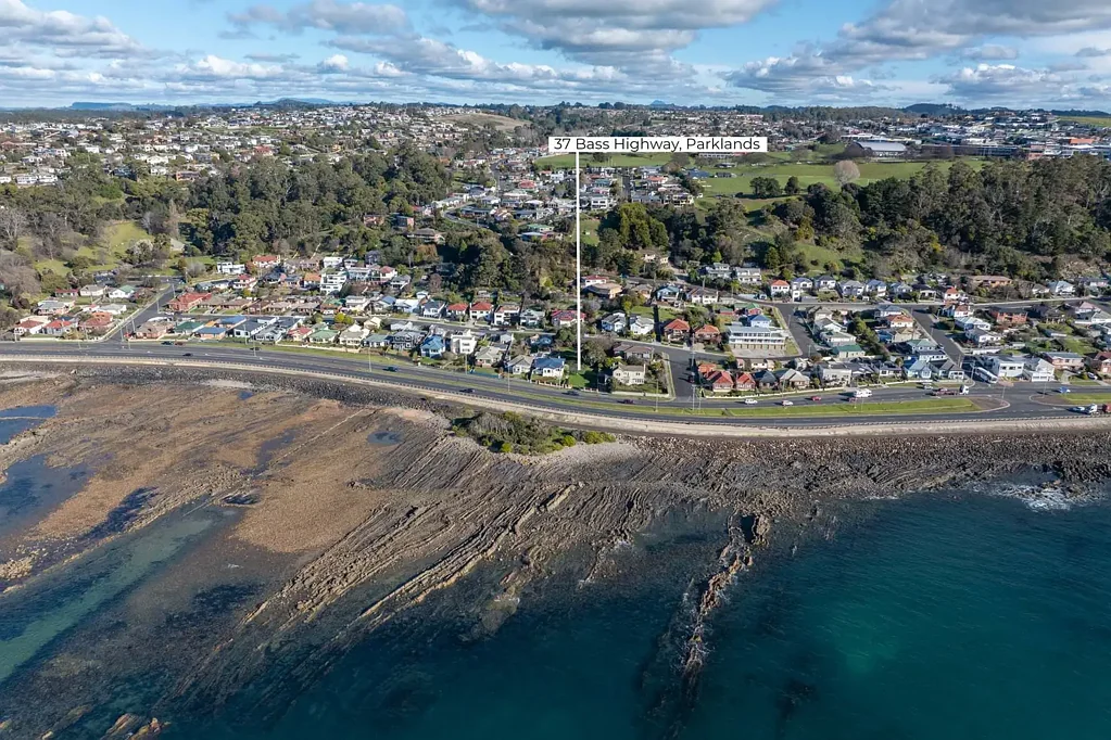 Parklands WATERFRONT OPPOTUNITY