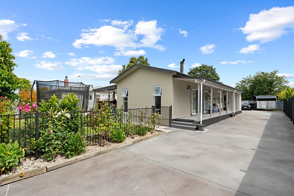 8 Masters Crescent, Masterton District, Chatham Islands