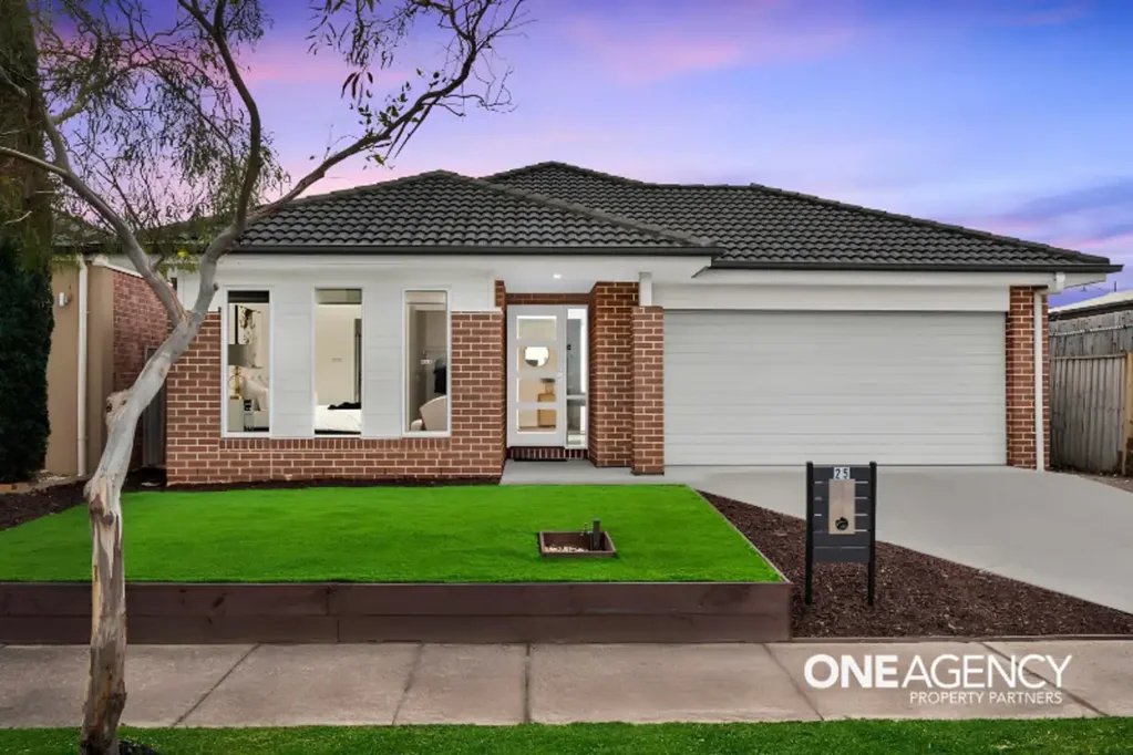 Space, Sunshine & Effortless Family Living on a 448m² Block!