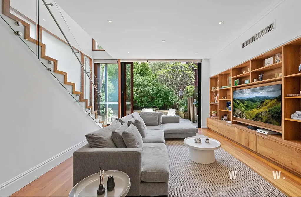 Drummoyne 3chambre Architectural Excellence and Timeless Style in a Prime Drummoyne Address