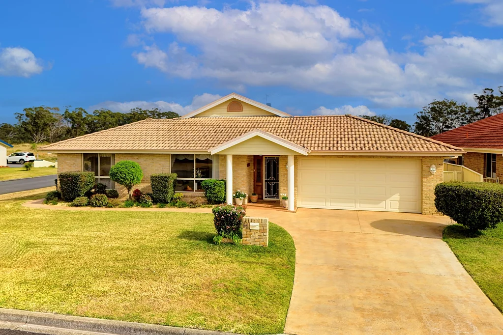 61 Grandis Drive, Tuncurry, NSW 2428