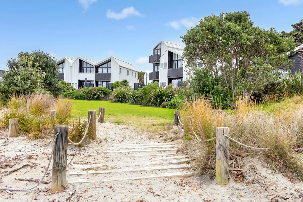 Snells Beach 3 Bedroom Coastal Style, Everyday Ease