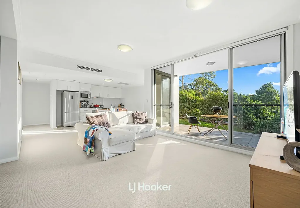 Gordon 1 Bedroom Full Brick with Expansive Courtyard & a Versatile Study - 175 sqm on Title!