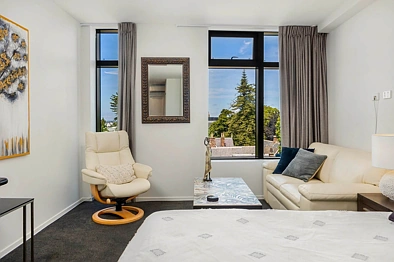 Easy Studio Living in Central Location