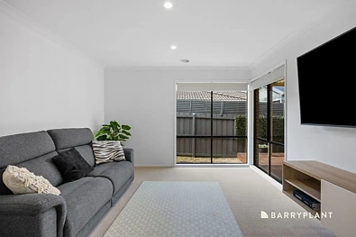 18 Plover Way, Whittlesea, VIC 3757, 4 habitaciones, 2 baños, House