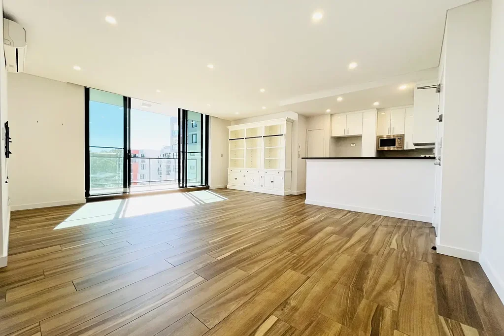Premium Two Bedroom plus Study in Sydney's Vibrant City Fringe