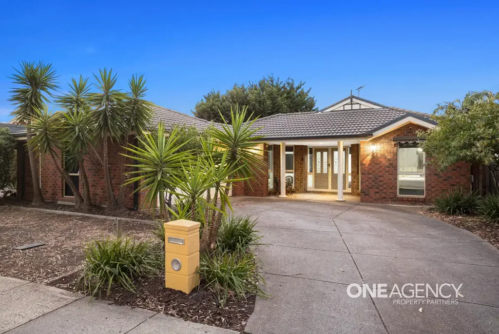 10 Boardwalk Boulevard, Point Cook, VIC 3030