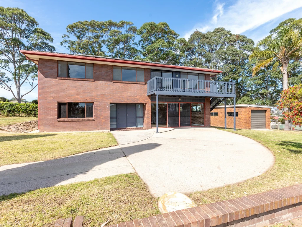 7 Deborah Crescent, Bega, NSW 2550