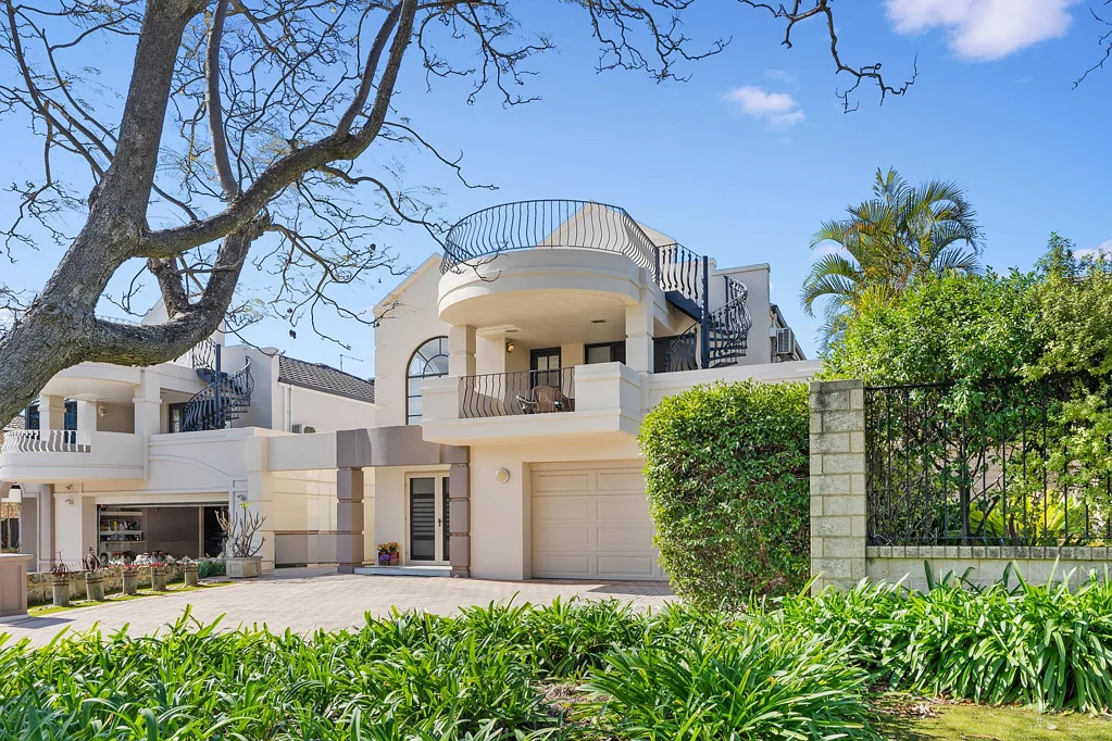 8A Munsey Street, Ardross, WA 6153