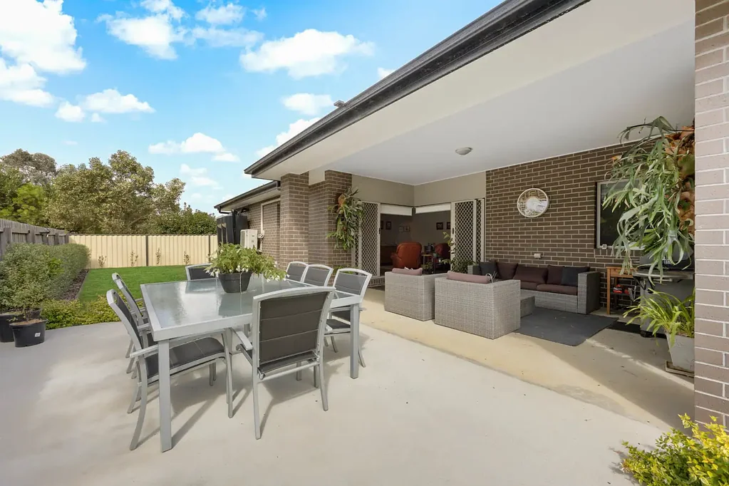 1/3 Chisholm Drive, Lancefield, VIC 3435