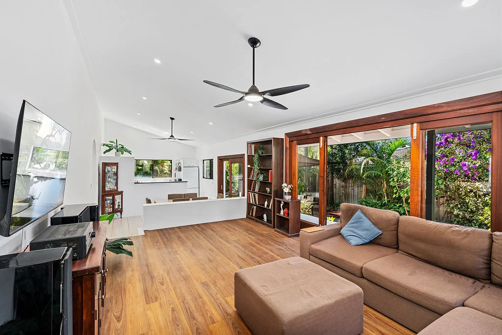 38 Kerria Crescent, Ashmore, QLD 4214