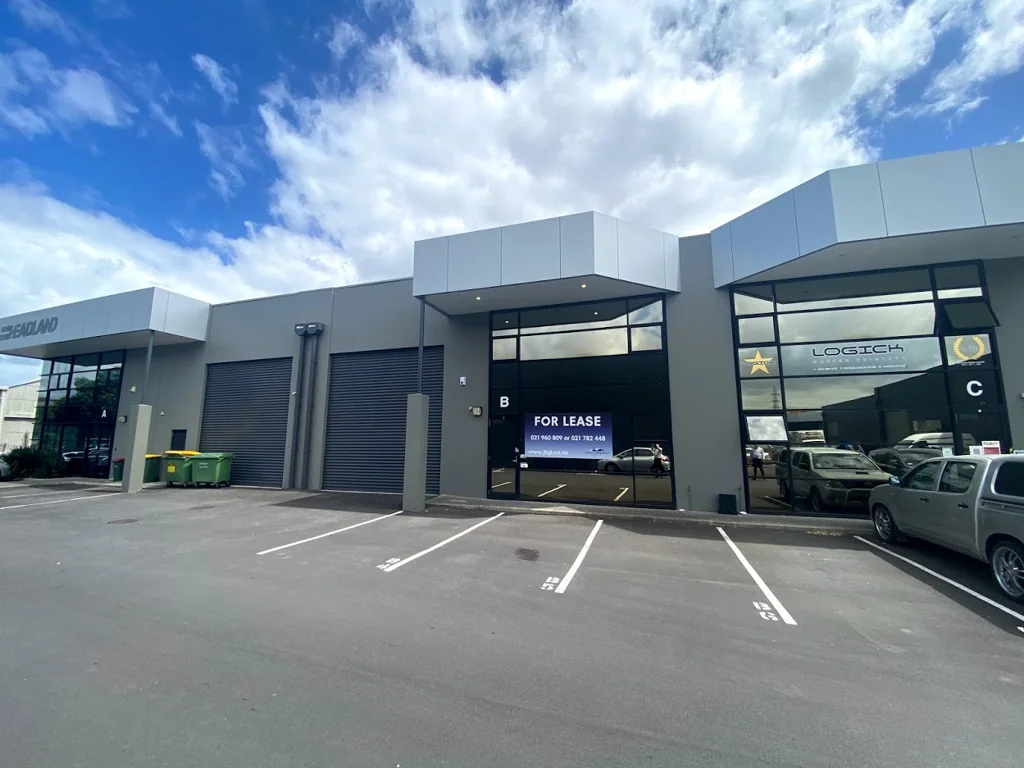 Penrose High-profile Penrose industrial unit