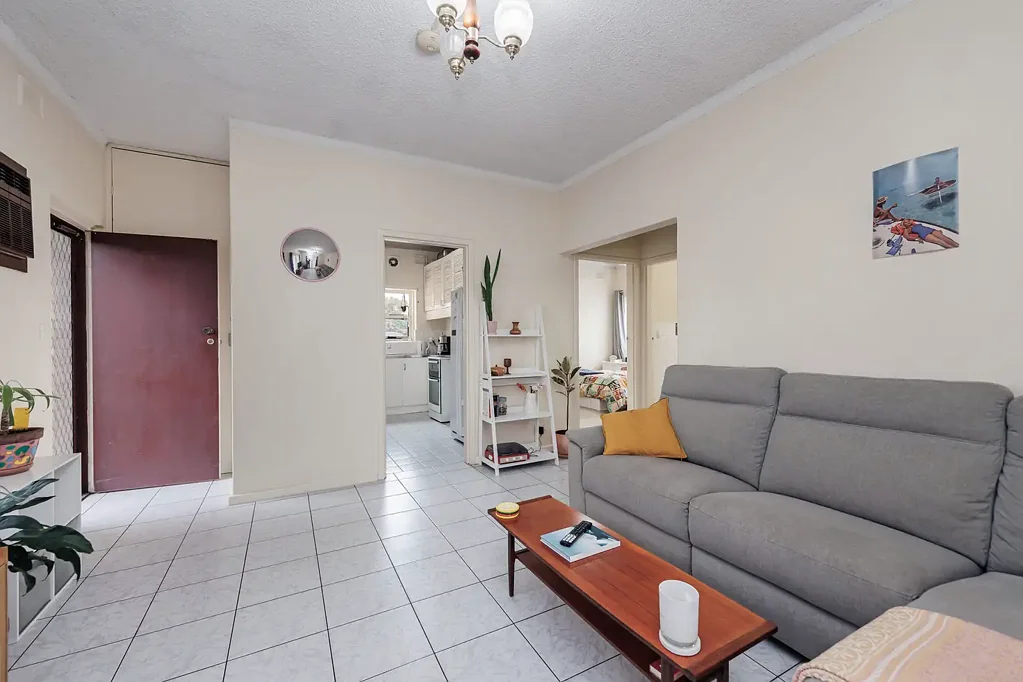 2 Bedroom Ground Floor Apartment