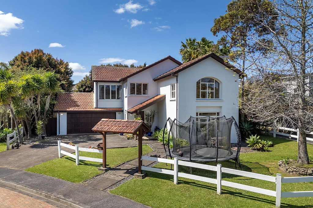 37 Kinleith Way, Albany, North Shore City, Auckland
