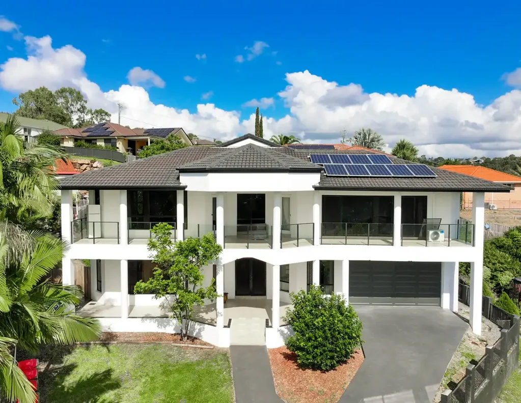 16 Temoe Rise, Pacific Pines, QLD 4211