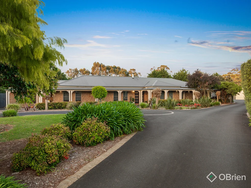 74-76 Brookvale Close, Beaconsfield, VIC 3807