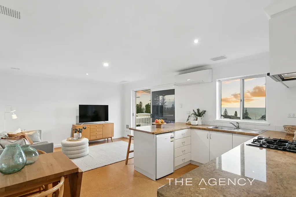 Cottesloe 1 Bedroom Ultimate Beach & Parkland Apartment Package