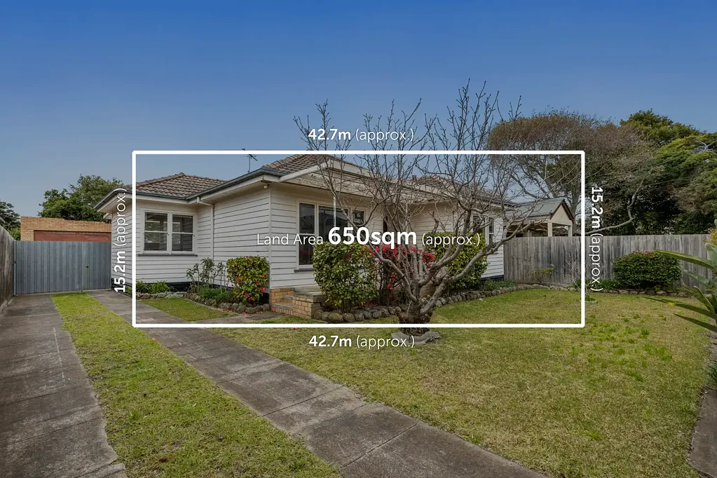 Parkdale 3ਬੈੱਡਰੂਮ North-Facing & Brimming with Potential