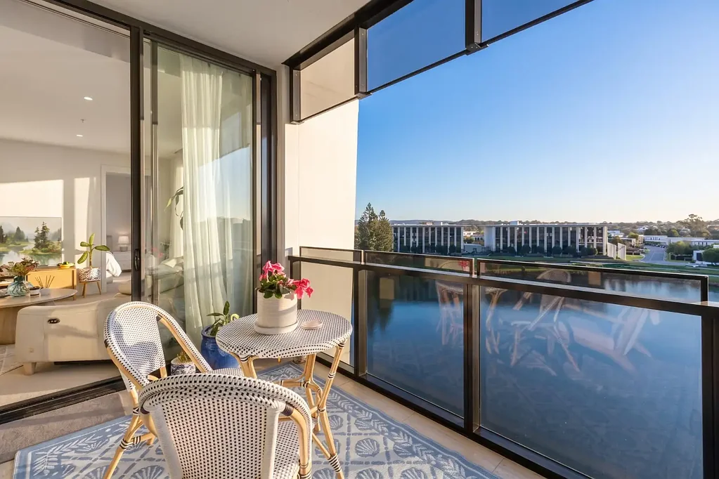 Benowa 2房  Tranquil North Facing Waterside Haven | Marina Concourse Royal Pines