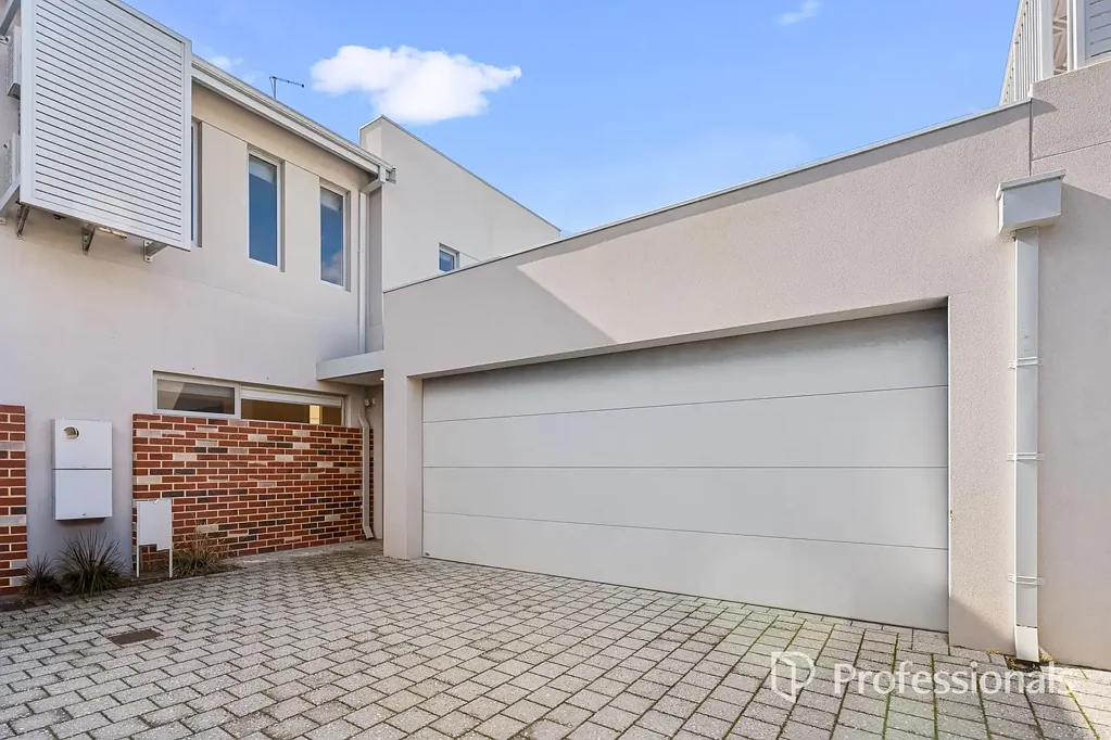 Sophisticated Living Starts Here!!!
