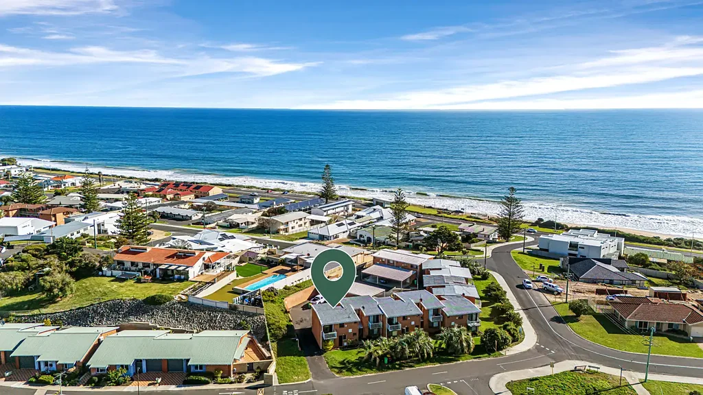 Bunbury 2 Bedroom A must-see townhouse with ocean views