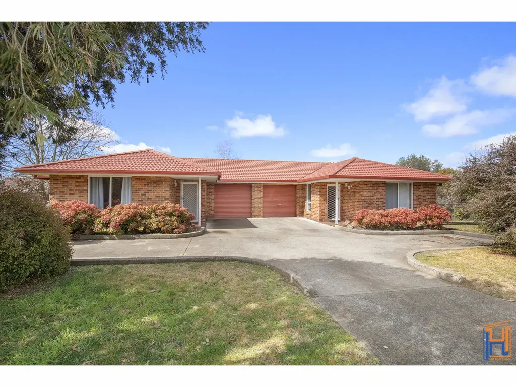 Armidale 4chambre RENOVATED DUPLEX OPPORTUNITY