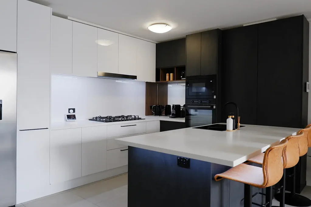 Fully Furnished Stylish Southbank Sophistication