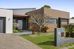 13 Yarrow Close, Middle Ridge