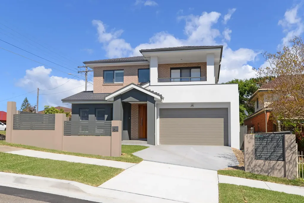 Stunning Near New Duplex - On The Border Of Maroubra