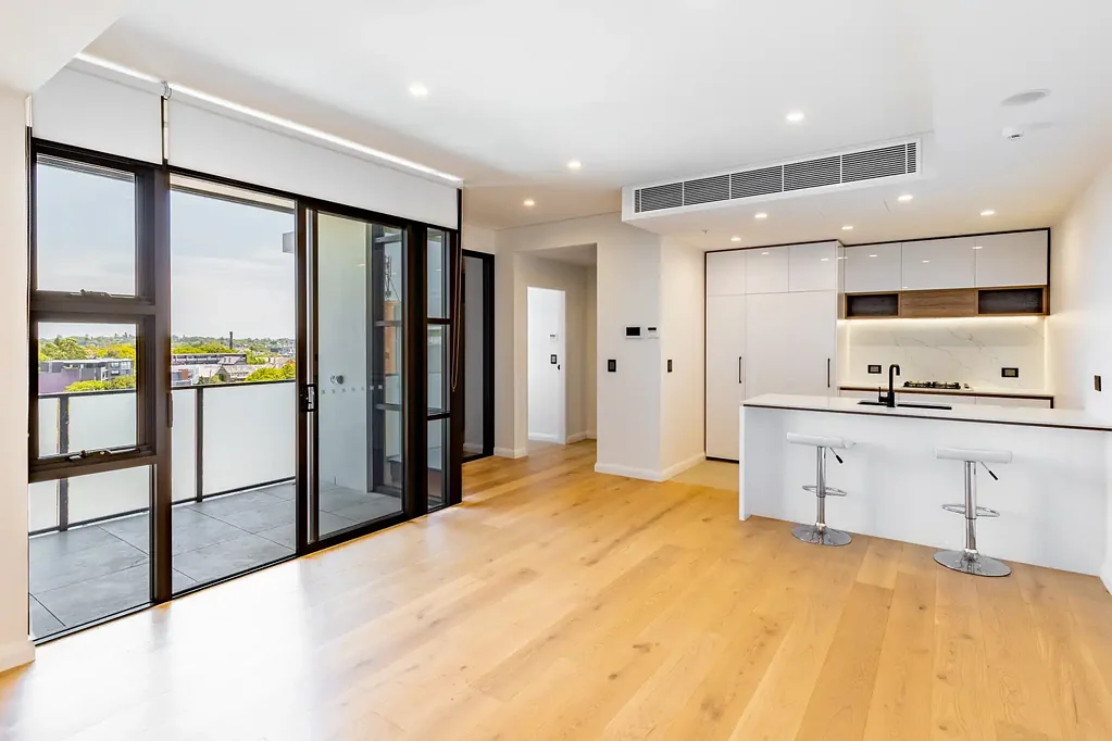 Stunning Apartment - AS NEW